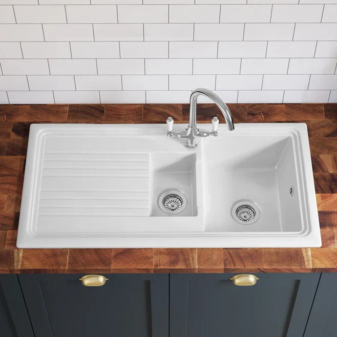 Quelle est la différence entre mélangeur et mitigeur ?